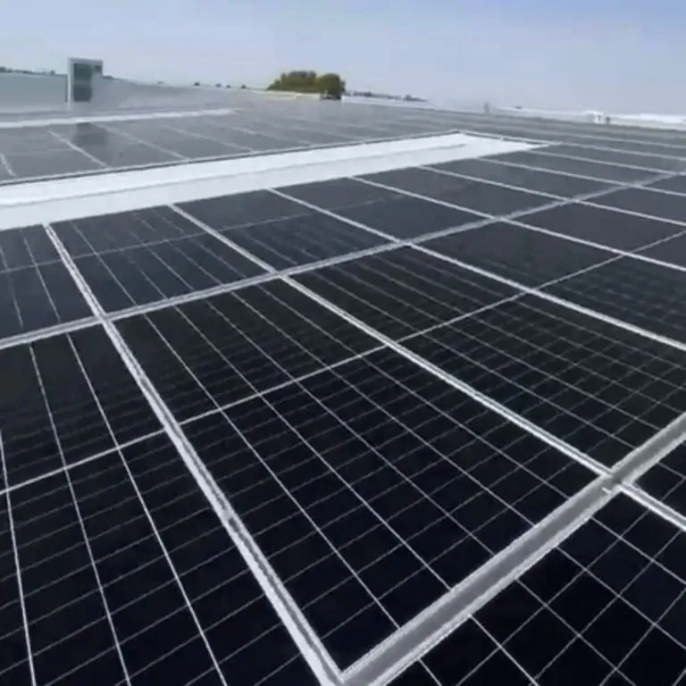 Instalación solar de Megksolar en una nave industrial de Tarancón